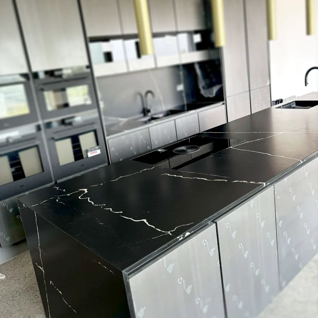 Post header: Black Marble-Effect Worktops Guide